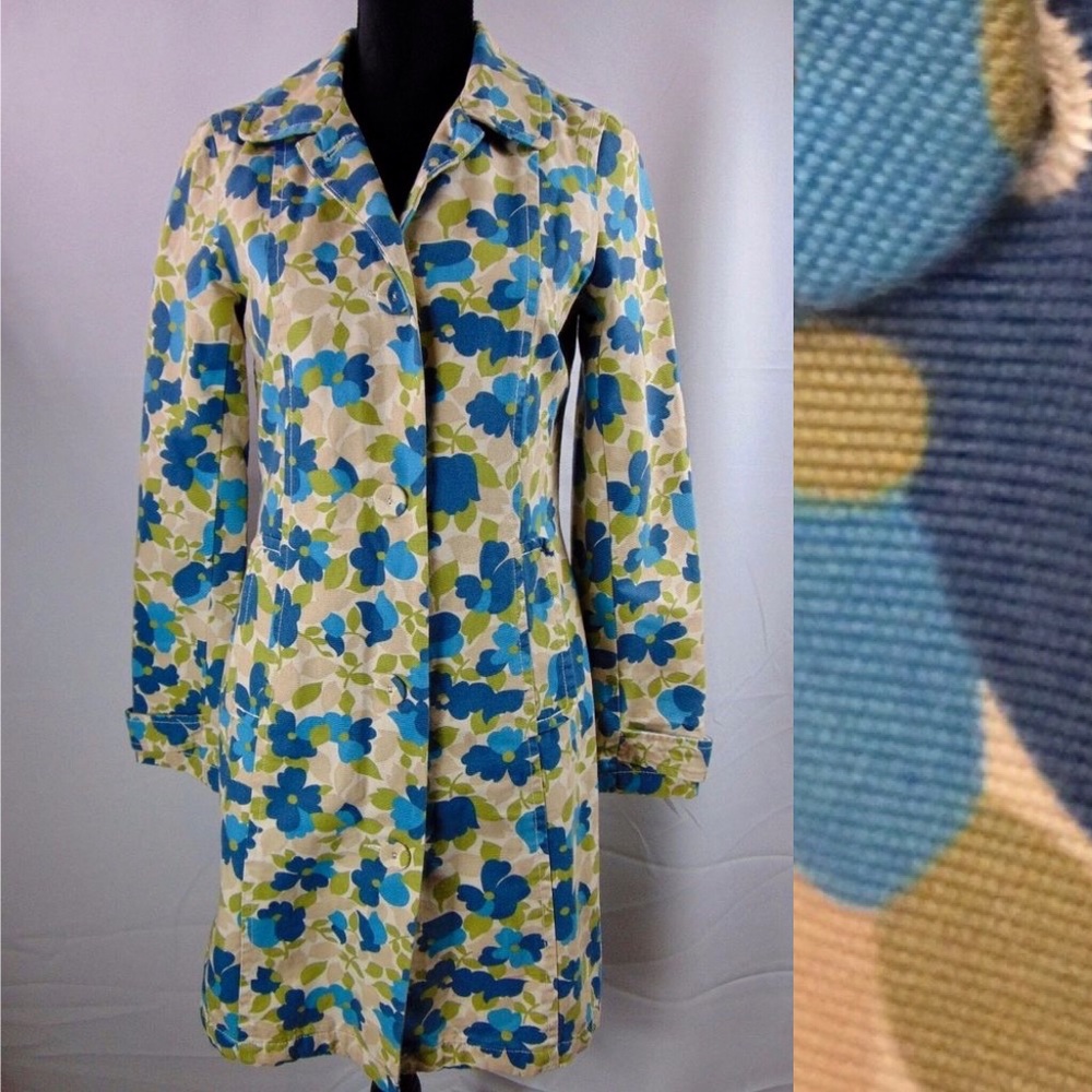 Beautiful vintage-style floral trench coat